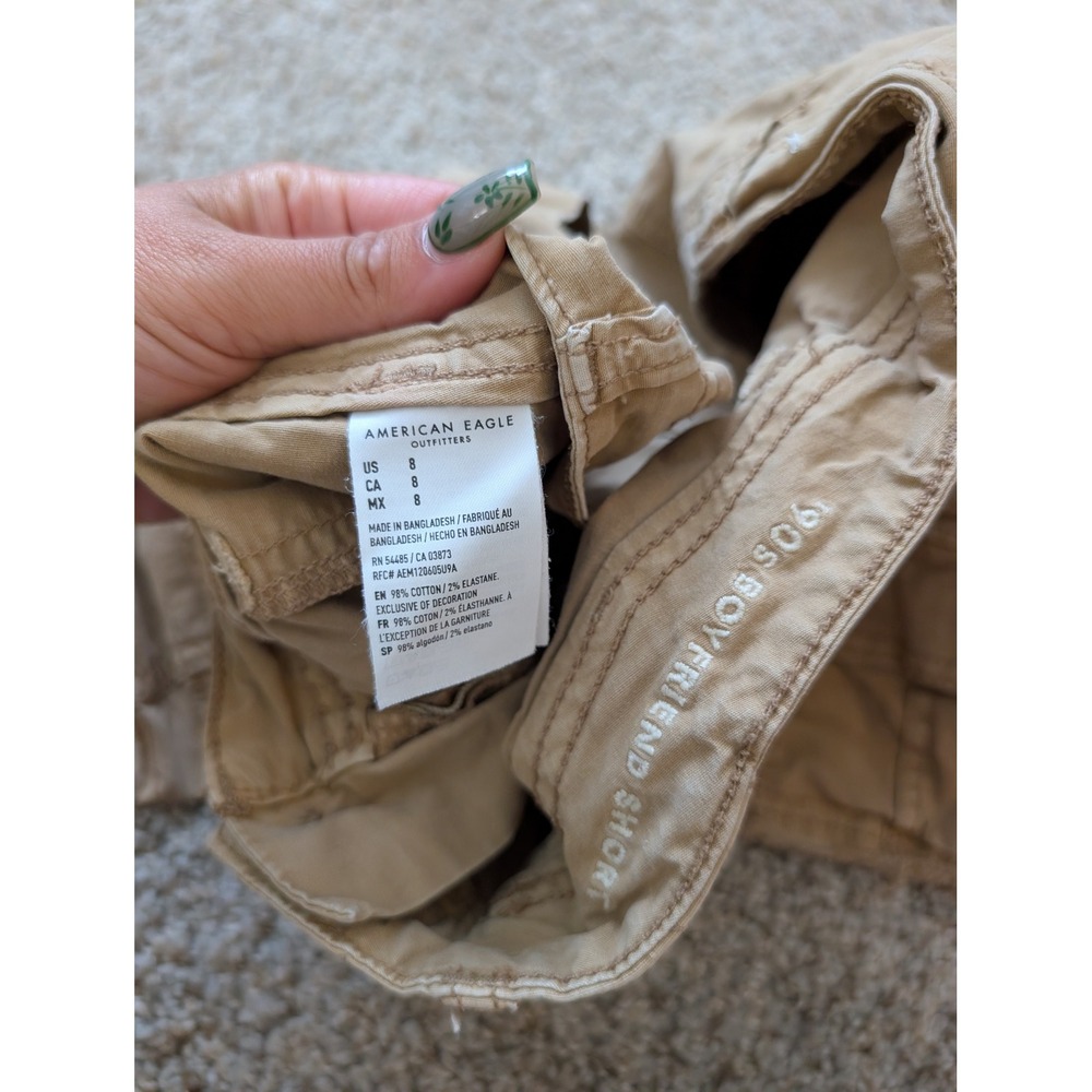 American Eagle 90s Boyfriend Cargo Shorts Khaki Tan Frayed Hem Size 8 Stretch - Picture 4 of 5
